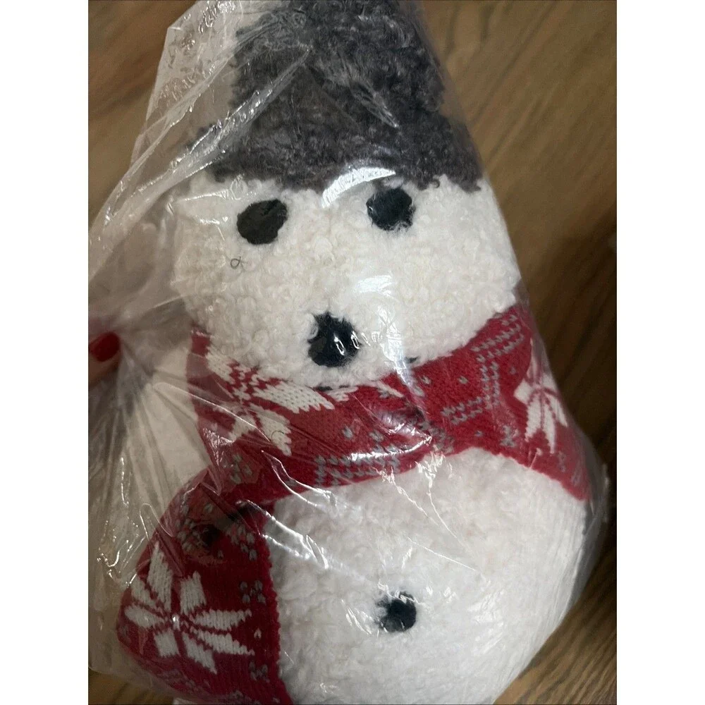 POTTERY BARN ARCHIE & ARLENE SNOWMAN Shaped Christmas Decor PILLOW SET OF 2 NWT